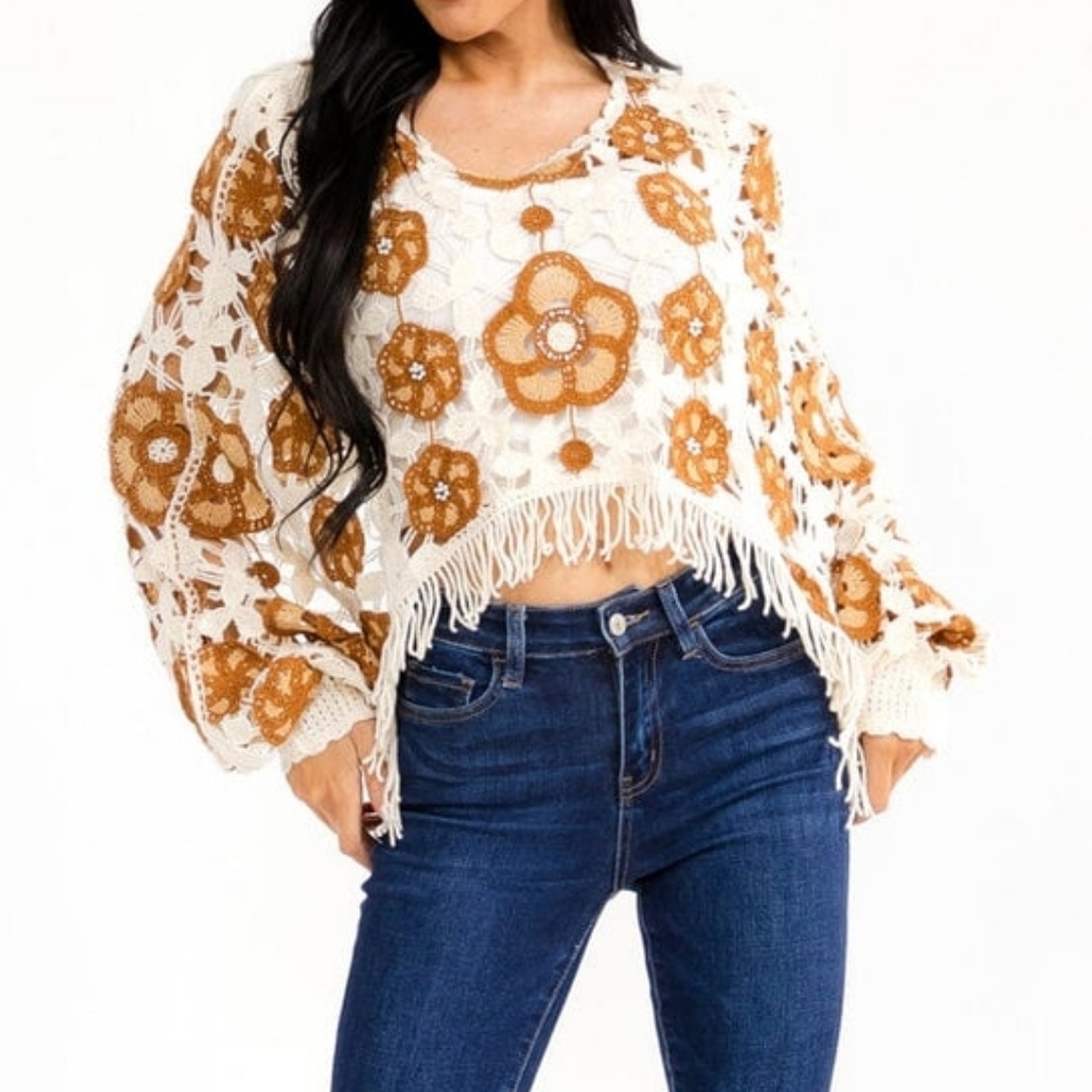 Women's Cape Robin Anita Crop Top Long Batwing Type Sleeve Pearl Floral Crochet